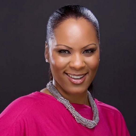 Meet your Posher, Faye - Picture 1 of 1